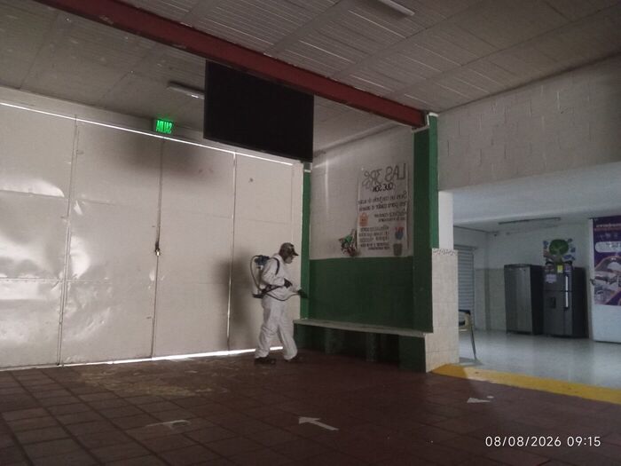 Nebulización de la zona de carga de una bodega en Cali